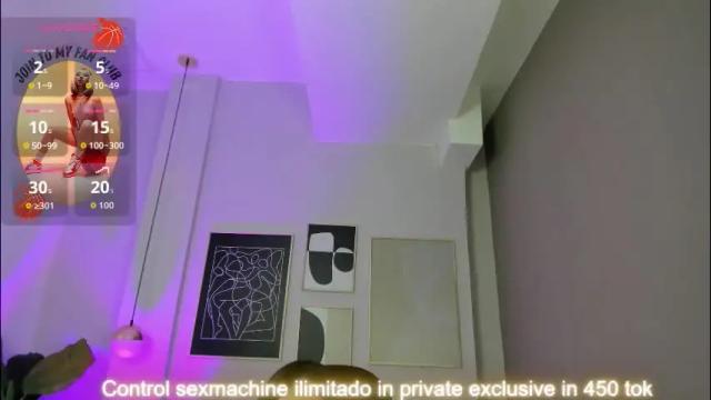 Image 7 of cloe_martinez_ Stream on Chaturbate on 2 months ago