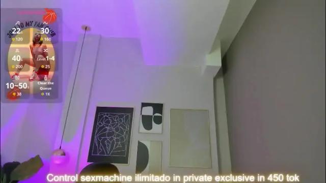 Image 8 of cloe_martinez_ Stream on Chaturbate on 2 months ago