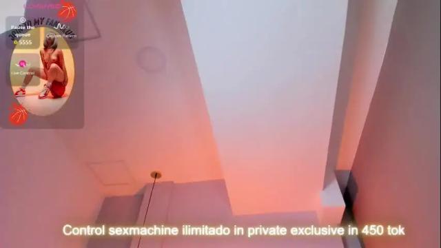 Image 10 of cloe_martinez_ Stream on Chaturbate on 2 months ago