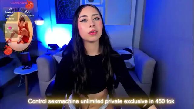 Image 3 of cloe_martinez_ Stream on Chaturbate on 1 month ago
