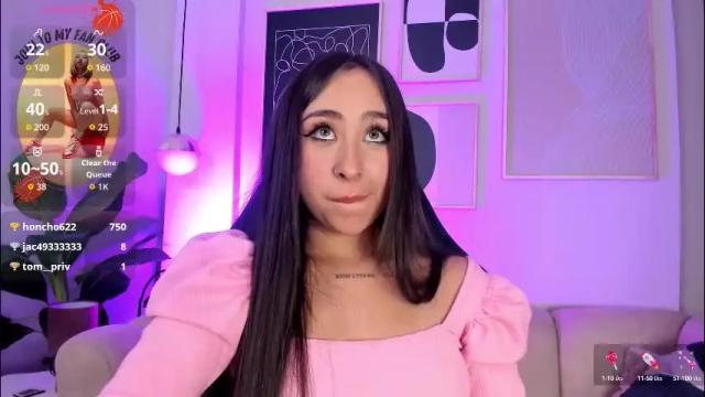 Image 8 of cloe_martinez_ Stream on Chaturbate on 1 month ago