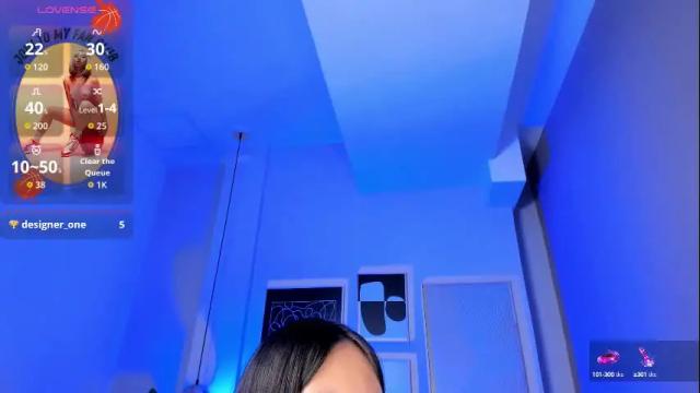 Image 12 of cloe_martinez_ Stream on Chaturbate on 1 month ago