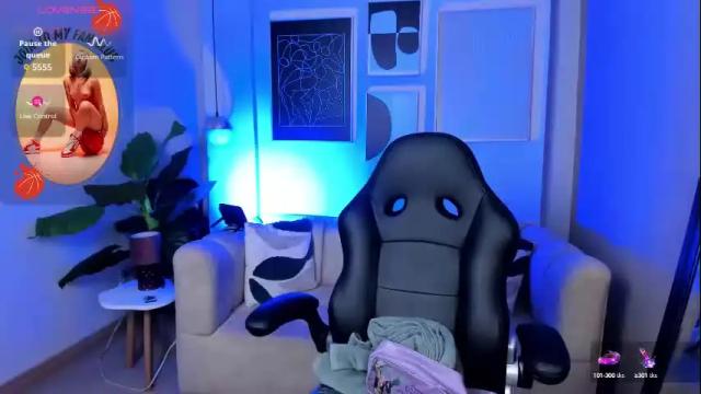 Image 7 of cloe_martinez_ Stream on Chaturbate on 1 month ago