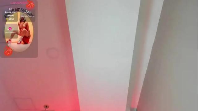 Image 6 of cloe_martinez_ Stream on Chaturbate on 1 month ago