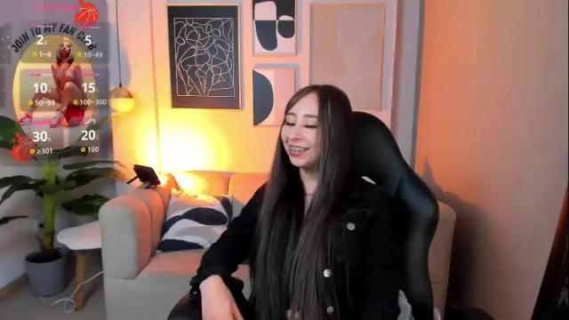 Image 4 of cloe_martinez_ Stream on Chaturbate on 26 days ago