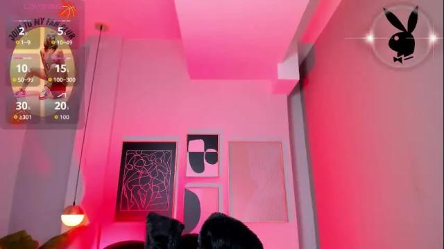 Image 11 of cloe_martinez_ Stream on Chaturbate on 25 days ago