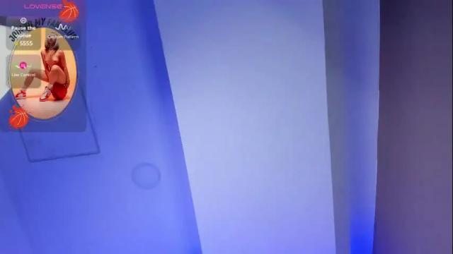 Image 6 of cloe_martinez_ Stream on Chaturbate on 23 days ago