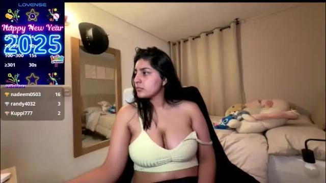 Thumbnail 3, cloe_small08's Stream at Chaturbate, 2 months ago