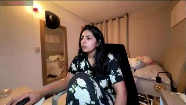 Image 2 of cloe_small08 Stream on Chaturbate on 1 month ago