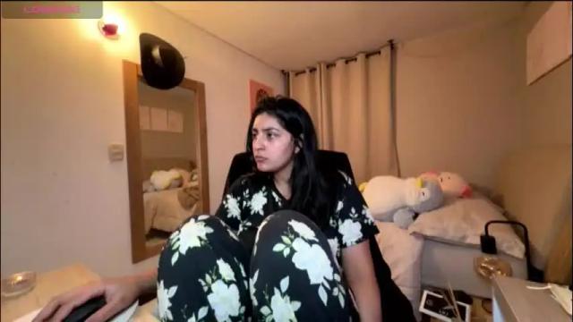 Image 3 of cloe_small08 Stream on Chaturbate on 1 month ago