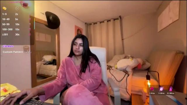 Thumbnail 2, cloe_small08's Stream at Chaturbate, 1 month ago