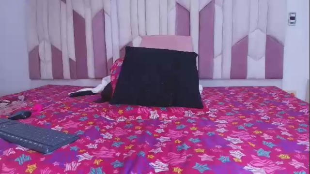 Image 7 of cloe_stanfort Stream on Chaturbate on 1 month ago