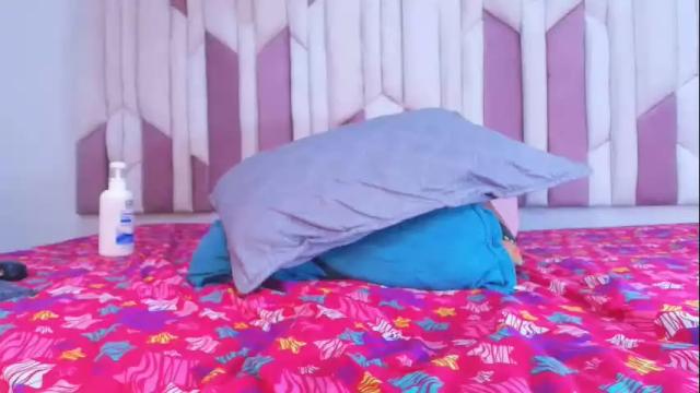 Image 6 of cloe_stanfort Stream on Chaturbate on 21 days ago