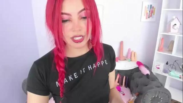 Image 6 of cloee_love Stream on Chaturbate on 11 days ago