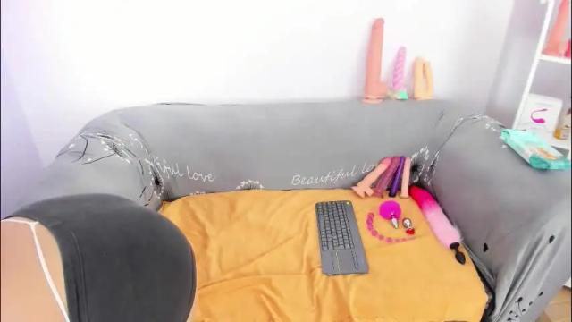 Image 3 of cloee_love Stream on Chaturbate on 5 months ago