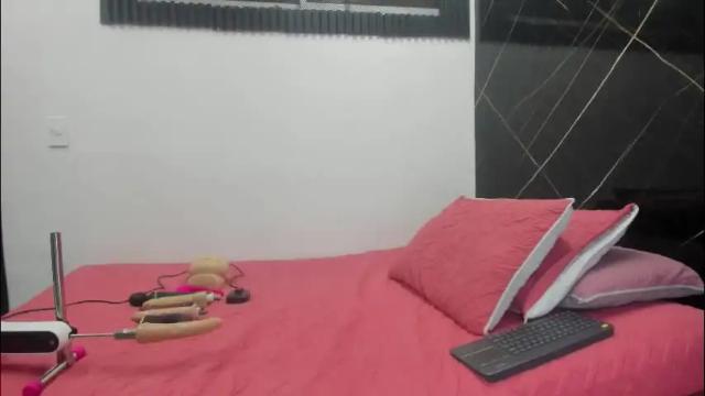 Image 4 of cloee_rabbyt Stream on Chaturbate on 1 month ago