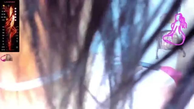 Image 7 of cloeh_bigass Stream on Chaturbate on 15 months ago