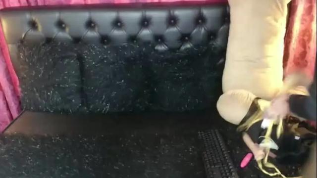 Image 2 of cloeh_morgan Stream on Chaturbate on 4 months ago