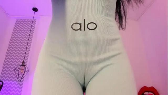 Image 12 of cloehonney Stream on Chaturbate on 1 month ago