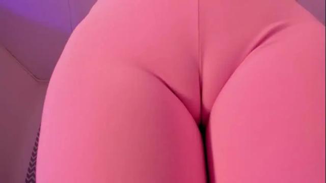 Image 6 of cloehonney Stream on Chaturbate on 1 month ago