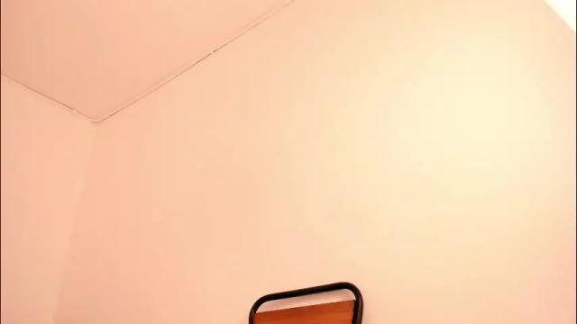 Image 12 of cloehonney Stream on Chaturbate on 1 month ago