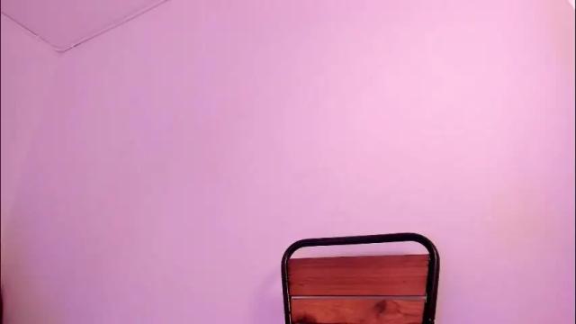 Image 7 of cloehonney Stream on Chaturbate on 7 days ago