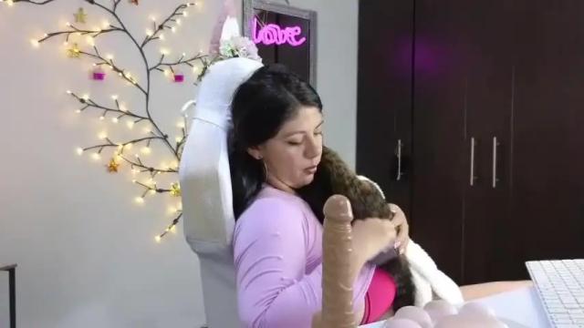 Image 6 of cloesweety Stream on Chaturbate on 15 months ago