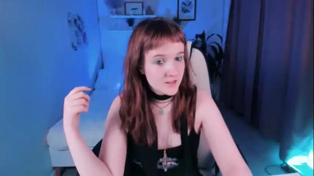 Image 4 of clover_red Stream on Chaturbate on 3 months ago