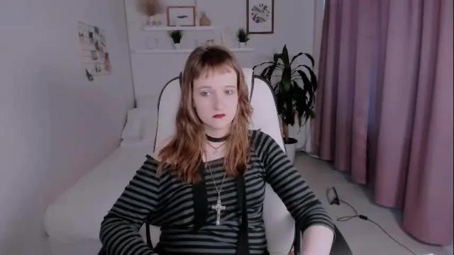 Image 7 of clover_red Stream on Chaturbate on 2 months ago