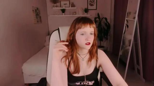 Thumbnail 3, clover_red's Stream at Chaturbate, 2 months ago