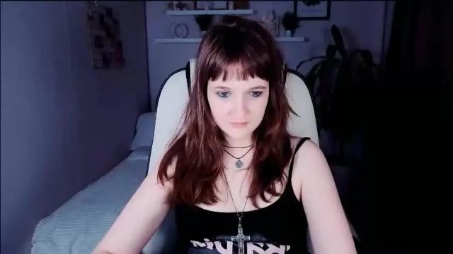 Image 10 of clover_red Stream on Chaturbate on 1 month ago