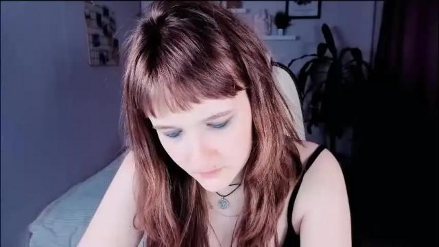 Image 12 of clover_red Stream on Chaturbate on 1 month ago