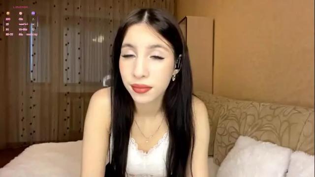 Image 6 of cloverbradway Stream on Chaturbate on 1 month ago