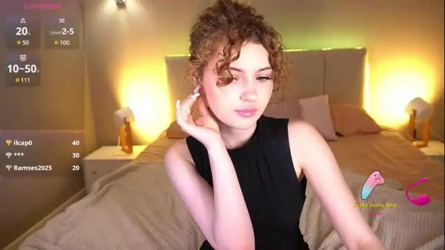 Image 8 of cloverpussy Stream on Chaturbate on 4 months ago