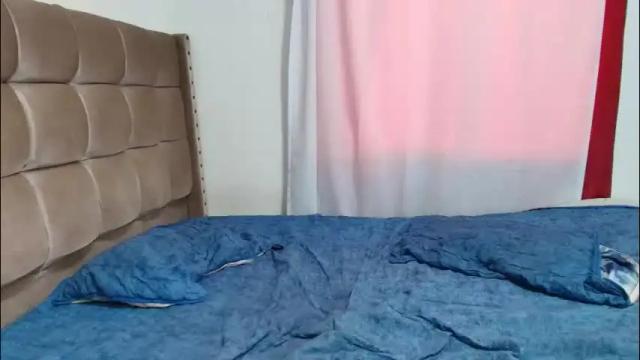 Image 11 of cloverrmoon Stream on Chaturbate on 1 month ago