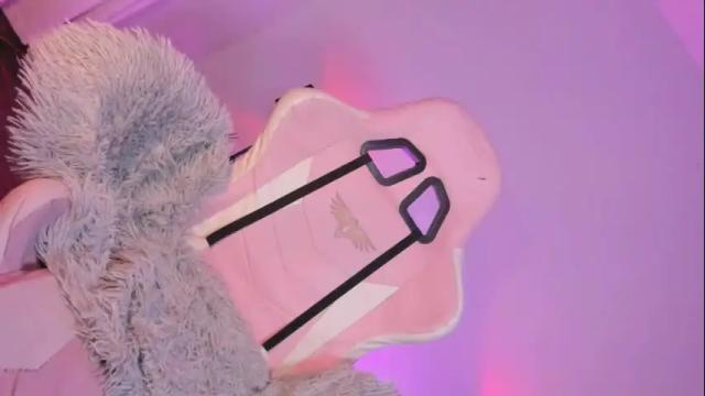 Image 4 of coca_koa Stream on Chaturbate on 1 month ago