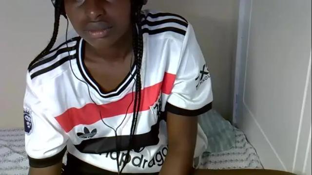 Image 6 of cocoa_caramel Stream on Chaturbate on 2 months ago