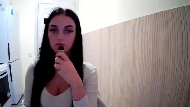 Image 2 of cocochanel777c Stream on Chaturbate on 14 months ago