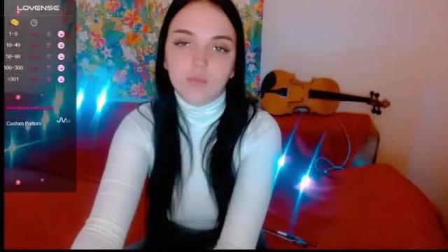 Image 3 of cocochanel777c Stream on Chaturbate on 17 months ago