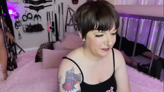 Image 4 of cocodeville Stream on Chaturbate on 28 days ago