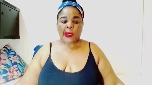 Image 10 of cocoflames75 Stream on Chaturbate on 13 months ago