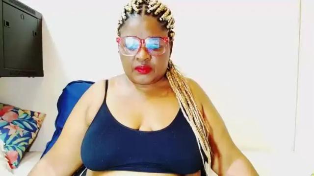 Image 7 of cocoflames75 Stream on Chaturbate on 13 months ago