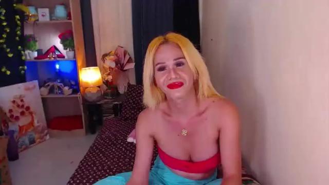 Image 7 of cocomelonjane Stream on Chaturbate on 19 months ago
