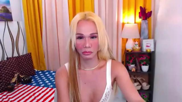 Image 4 of cocomelonjane Stream on Chaturbate on 17 months ago