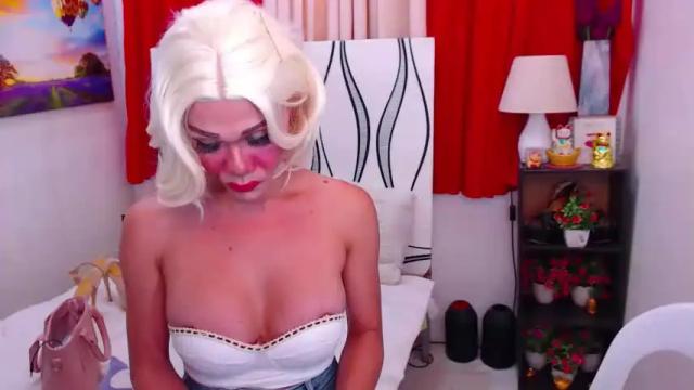 Image 12 of cocomelonjane Stream on Chaturbate on 17 months ago