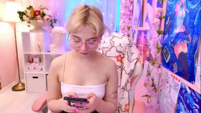 Image 10 of coconut_mia Stream on Chaturbate on 1 month ago