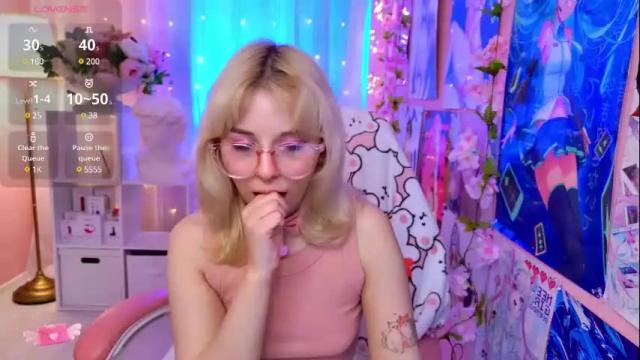 Image 2 of coconut_mia Stream on Chaturbate on 1 month ago