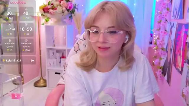 Image 10 of coconut_mia Stream on Chaturbate on 19 days ago