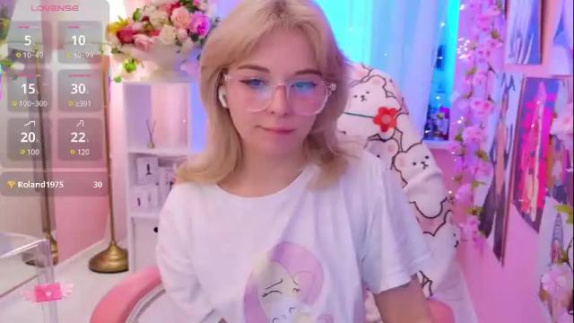 Image 7 of coconut_mia Stream on Chaturbate on 19 days ago