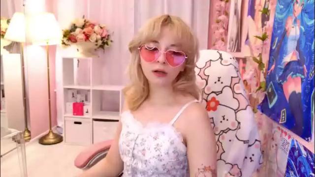 Image 7 of coconut_mia Stream on Chaturbate on 2 days ago